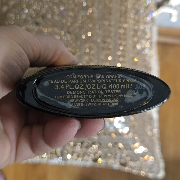 Tom Ford Black Orchid Bottle with Gold Label - Picture 2 of 3